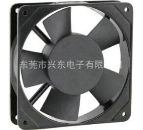 交流風(fēng)扇的應(yīng)用，解決了散熱問(wèn)題